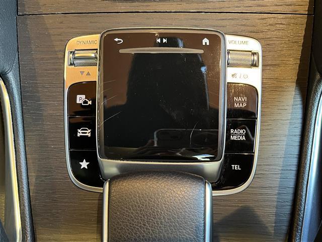 GLE GLE400d 4マチックスポーツ パノラミックスライディングルーフ レーダーセーフティPKG HUD Burmester MBUX全方位カメラ 黒革 エアシート シートヒーター パワーシート LEDライト 20インチAW ワンオーナー(23枚目)