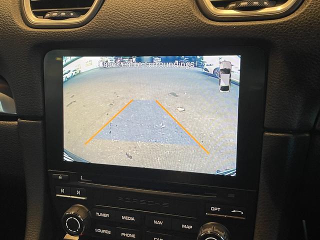 ７１８ボクスター ７１８ボクスターＳ　スポーツクロノＰＫＧ　ＰＡＳＭ　ＢＯＳＥ　純正ナビ　バックカメラ　黒革　シートヒーター　キセノンヘッドライト　オートライト　１９インチＡＷ　センターカラークレスト　スポーツテールパイプ　オートエアコン（10枚目）