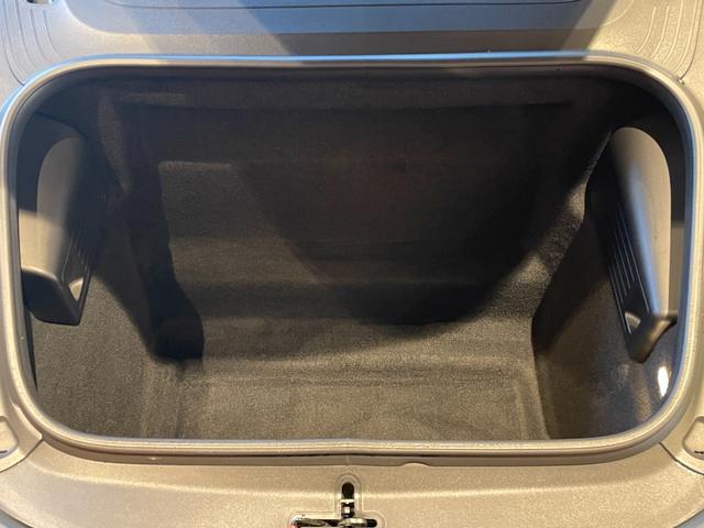 ７１８ボクスター ７１８ボクスターＳ　スポーツクロノＰＫＧ　ＰＡＳＭ　ＢＯＳＥ　純正ナビ　バックカメラ　黒革　シートヒーター　キセノンヘッドライト　オートライト　１９インチＡＷ　センターカラークレスト　スポーツテールパイプ　オートエアコン（55枚目）