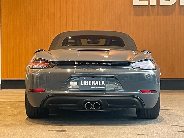 ７１８ボクスター ７１８ボクスターＳ　スポーツクロノＰＫＧ　ＰＡＳＭ　ＢＯＳＥ　純正ナビ　バックカメラ　黒革　シートヒーター　キセノンヘッドライト　オートライト　１９インチＡＷ　センターカラークレスト　スポーツテールパイプ　オートエアコン（58枚目）