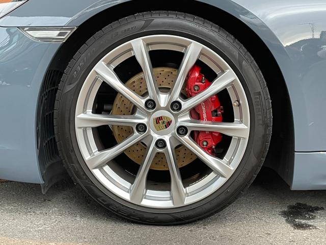 ７１８ボクスター ７１８ボクスターＳ　スポーツクロノＰＫＧ　ＰＡＳＭ　ＢＯＳＥ　純正ナビ　バックカメラ　黒革　シートヒーター　キセノンヘッドライト　オートライト　１９インチＡＷ　センターカラークレスト　スポーツテールパイプ　オートエアコン（69枚目）