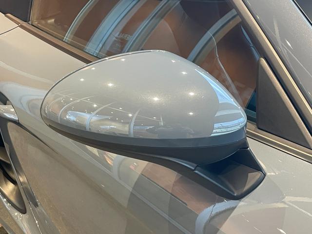 ７１８ボクスター ７１８ボクスターＳ　スポーツクロノＰＫＧ　ＰＡＳＭ　ＢＯＳＥ　純正ナビ　バックカメラ　黒革　シートヒーター　キセノンヘッドライト　オートライト　１９インチＡＷ　センターカラークレスト　スポーツテールパイプ　オートエアコン（71枚目）