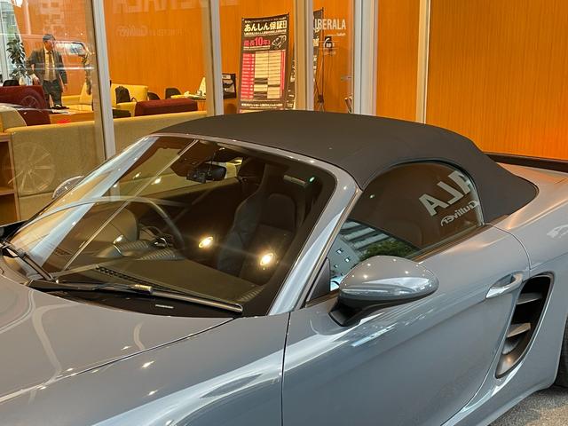 ７１８ボクスター ７１８ボクスターＳ　スポーツクロノＰＫＧ　ＰＡＳＭ　ＢＯＳＥ　純正ナビ　バックカメラ　黒革　シートヒーター　キセノンヘッドライト　オートライト　１９インチＡＷ　センターカラークレスト　スポーツテールパイプ　オートエアコン（73枚目）