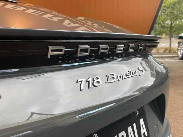 ７１８ボクスター ７１８ボクスターＳ　スポーツクロノＰＫＧ　ＰＡＳＭ　ＢＯＳＥ　純正ナビ　バックカメラ　黒革　シートヒーター　キセノンヘッドライト　オートライト　１９インチＡＷ　センターカラークレスト　スポーツテールパイプ　オートエアコン（78枚目）