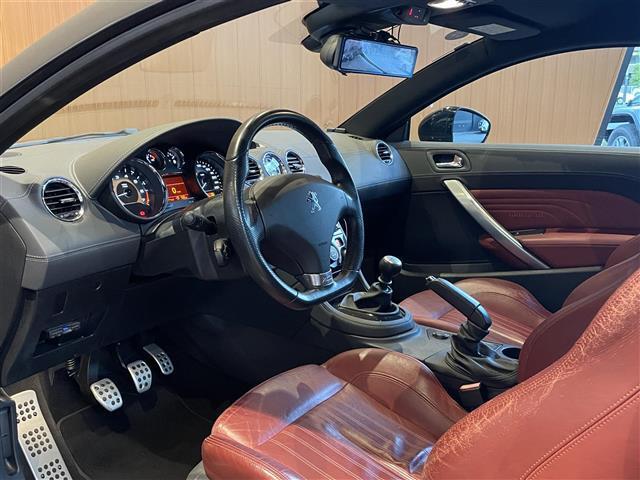 RCZ マグネティック 20台限定車 社外ナビ TV バックカメラ 赤革 シートヒーター メモリ機能付パワーシート キセノンライト オートライト 19インチAW クルーズコントロール デジタルインナーミラー型ドラレコ ETC(6枚目)