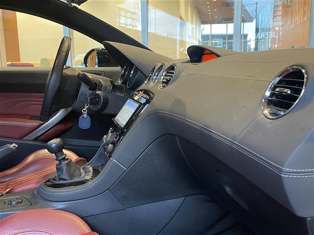 RCZ マグネティック 20台限定車 社外ナビ TV バックカメラ 赤革 シートヒーター メモリ機能付パワーシート キセノンライト オートライト 19インチAW クルーズコントロール デジタルインナーミラー型ドラレコ ETC(39枚目)