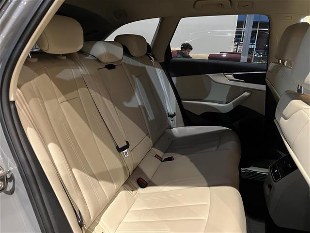 A4オールロードクワトロ ベースグレード ラグジュアリーPKG パークアシストPKG バーチャルコックピット MMIナビTV 全方位カメラ ベージュ革 シートヒーター パワーシート マトリクスLED パワーバックドア 18インチAW ドラレコ(9枚目)