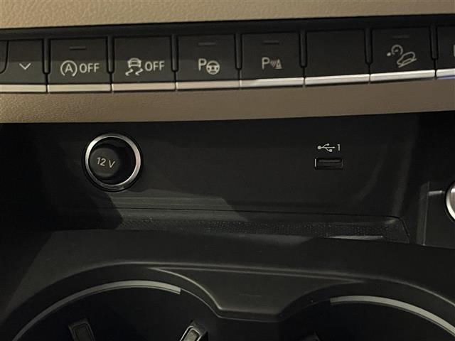 A4オールロードクワトロ ベースグレード ラグジュアリーPKG パークアシストPKG バーチャルコックピット MMIナビTV 全方位カメラ ベージュ革 シートヒーター パワーシート マトリクスLED パワーバックドア 18インチAW ドラレコ(19枚目)