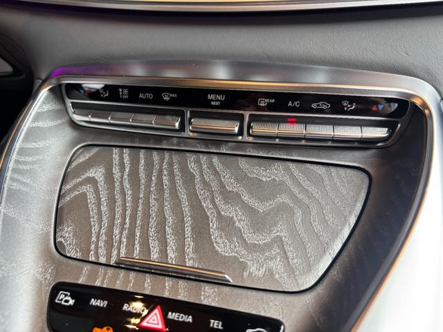 ＧＴ ４ドアクーペ ５３　４マチック＋　ＡＭＧダイナミックプラスＰＫＧ　フルレザー仕様　レーダーセーフティＰＫＧ　ＨＵＤ　Ｂｕｒｍｅｓｔｅｒ　３６０°カメラ　黒半革　エアシート　シートヒーター　２１インチＡＷ　イエローブレーキキャリパー（19枚目）