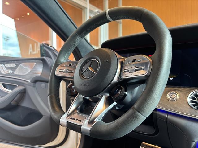 ＧＴ ４ドアクーペ ５３　４マチック＋　ＡＭＧダイナミックプラスＰＫＧ　フルレザー仕様　レーダーセーフティＰＫＧ　ＨＵＤ　Ｂｕｒｍｅｓｔｅｒ　３６０°カメラ　黒半革　エアシート　シートヒーター　２１インチＡＷ　イエローブレーキキャリパー（27枚目）