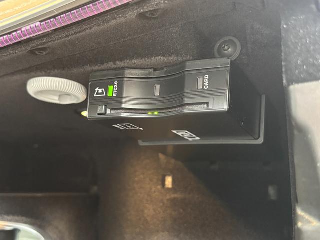 ＧＴ ４ドアクーペ ５３　４マチック＋　ＡＭＧダイナミックプラスＰＫＧ　フルレザー仕様　レーダーセーフティＰＫＧ　ＨＵＤ　Ｂｕｒｍｅｓｔｅｒ　３６０°カメラ　黒半革　エアシート　シートヒーター　２１インチＡＷ　イエローブレーキキャリパー（48枚目）