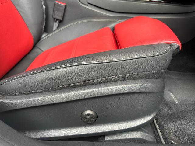 ＣＬＡクラス ＣＬＡ２００ｄ　ＡＭＧレザーエクスクルーシブパッケジ　アドバンスドＰＫＧ　ナビゲーションシステムＰＫＧ　レーダーセーフティＰＫＧ　パノラミックスライディングルーフ　ＨＵＤ　ＭＢＵＸ　全方位カメラ　赤黒革　シートヒーター　ＬＥＤヘッドライト　１８インチＡＷ（39枚目）