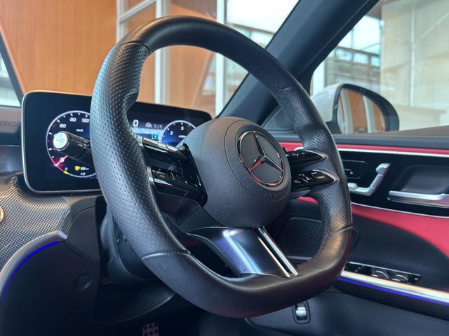 Ｃクラスステーションワゴン Ｃ２２０ｄ　ワゴンアバンギャルド　ＡＭＧライン　レザーエクスクルーシブＰＫＧ　ベーシックＰＫＧ　レーダーセーフティＰＫＧ　パノラミックスライディングルーフ　ＨＵＤ　ＭＢＵＸ　全方位カメラ　赤黒革　シートヒーター　パワーシート　ＬＥＤ　ワンオーナー（25枚目）