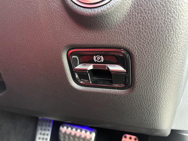 Ｃクラスステーションワゴン Ｃ２２０ｄ　ワゴンアバンギャルド　ＡＭＧライン　レザーエクスクルーシブＰＫＧ　ベーシックＰＫＧ　レーダーセーフティＰＫＧ　パノラミックスライディングルーフ　ＨＵＤ　ＭＢＵＸ　全方位カメラ　赤黒革　シートヒーター　パワーシート　ＬＥＤ　ワンオーナー（36枚目）