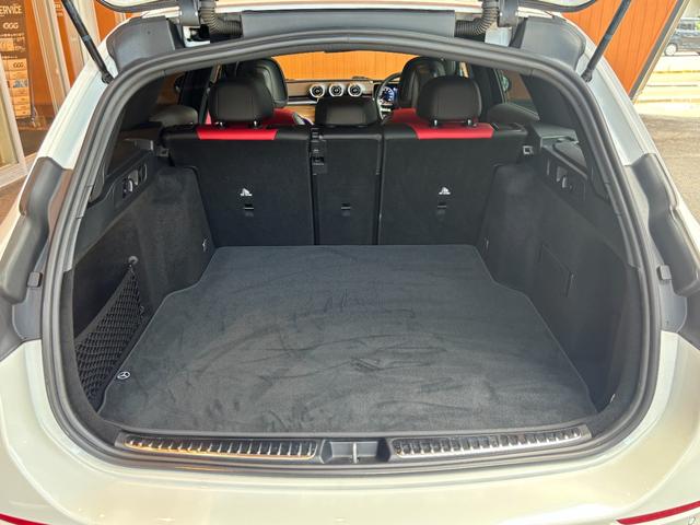 Ｃクラスステーションワゴン Ｃ２２０ｄ　ワゴンアバンギャルド　ＡＭＧライン　レザーエクスクルーシブＰＫＧ　ベーシックＰＫＧ　レーダーセーフティＰＫＧ　パノラミックスライディングルーフ　ＨＵＤ　ＭＢＵＸ　全方位カメラ　赤黒革　シートヒーター　パワーシート　ＬＥＤ　ワンオーナー（57枚目）