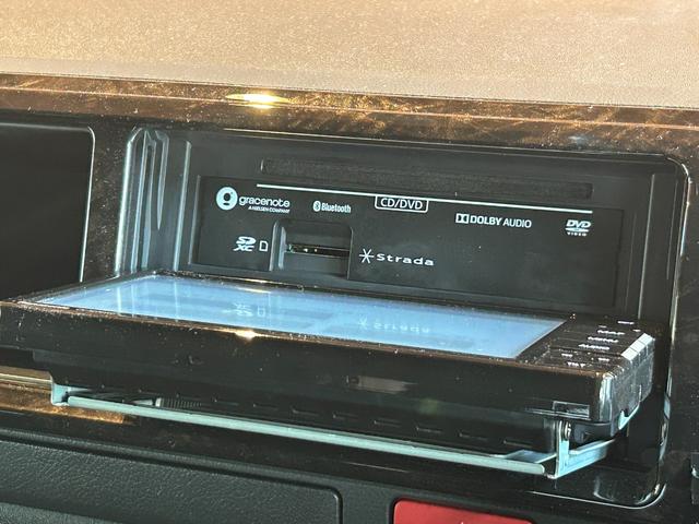 ハイエースバン スーパーGL ダークプライムII 衝突軽減システム LKA 社外ナビ バックカメラ 両側パワースライド LEDヘッドライト 社外LEDテールランプ フロントバンパーガード 17インチAWラギッドテレーンタイヤ 社外ベッドキット ETC(17枚目)