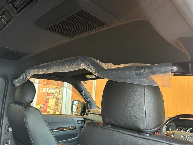 ハイエースバン スーパーGL ダークプライムII 衝突軽減システム LKA 社外ナビ バックカメラ 両側パワースライド LEDヘッドライト 社外LEDテールランプ フロントバンパーガード 17インチAWラギッドテレーンタイヤ 社外ベッドキット ETC(40枚目)