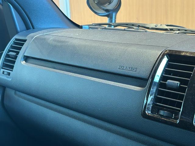 ハイエースバン スーパーGL ダークプライムII 衝突軽減システム LKA 社外ナビ バックカメラ 両側パワースライド LEDヘッドライト 社外LEDテールランプ フロントバンパーガード 17インチAWラギッドテレーンタイヤ 社外ベッドキット ETC(41枚目)