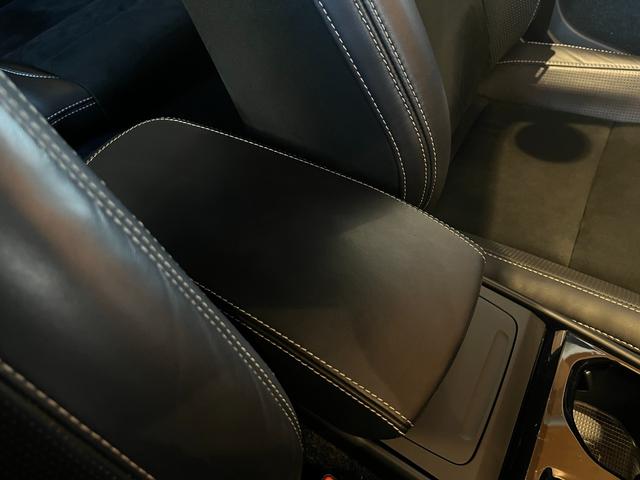 XC40 B4 AWD Rデザイン ACC LKA BLIS harman/kardon 純正ナビTV全方位カメラ 黒半革 シートヒーター パワーシート LEDヘッドライト 19インチAW パワーバックドア ETC ドラレコ 1オーナー(22枚目)