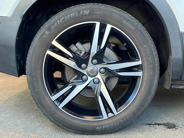 XC40 B4 AWD Rデザイン ACC LKA BLIS harman/kardon 純正ナビTV全方位カメラ 黒半革 シートヒーター パワーシート LEDヘッドライト 19インチAW パワーバックドア ETC ドラレコ 1オーナー(68枚目)