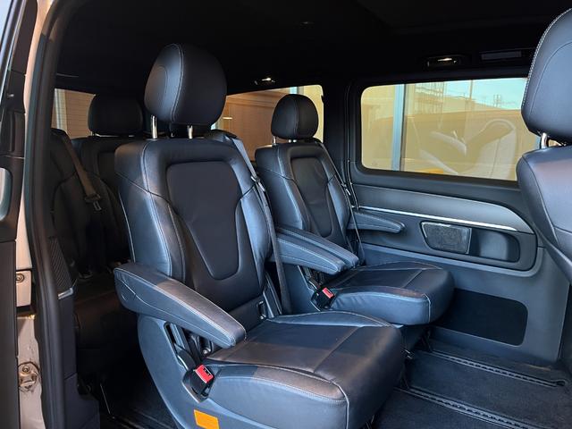 Vクラス V220d スポーツ ロング レーダーセーフティPKG パノラマサンルーフ Burmester 純正ナビ TV 全方位カメラ 黒革シートヒーター パワーシート LEDヘッドライト 両側パワースライドドア パワーバックドア ドラレコ(10枚目)