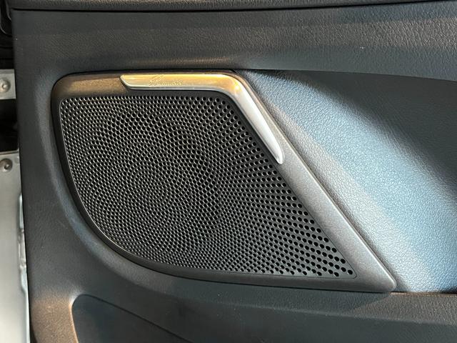 Vクラス V220d スポーツ ロング レーダーセーフティPKG パノラマサンルーフ Burmester 純正ナビ TV 全方位カメラ 黒革シートヒーター パワーシート LEDヘッドライト 両側パワースライドドア パワーバックドア ドラレコ(41枚目)