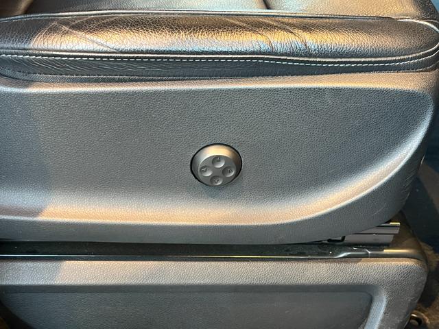 Vクラス V220d スポーツ ロング レーダーセーフティPKG パノラマサンルーフ Burmester 純正ナビ TV 全方位カメラ 黒革シートヒーター パワーシート LEDヘッドライト 両側パワースライドドア パワーバックドア ドラレコ(42枚目)