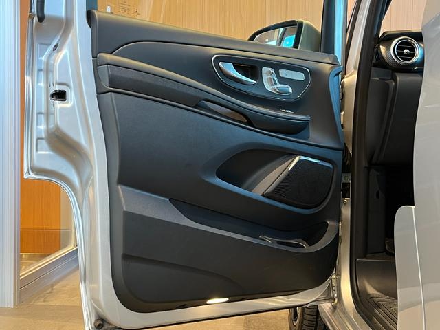 Vクラス V220d スポーツ ロング レーダーセーフティPKG パノラマサンルーフ Burmester 純正ナビ TV 全方位カメラ 黒革シートヒーター パワーシート LEDヘッドライト 両側パワースライドドア パワーバックドア ドラレコ(57枚目)