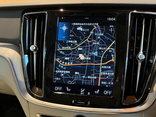 V60 クロスカントリー T5 AWD プロ harman/kardon HUD 純正ナビ TV 全方位カメラ 白革 エアシート シートヒーター パワーシート LEDヘッドライト 19インチAW パワーバックドア 液晶メーター ワンオーナー(10枚目)