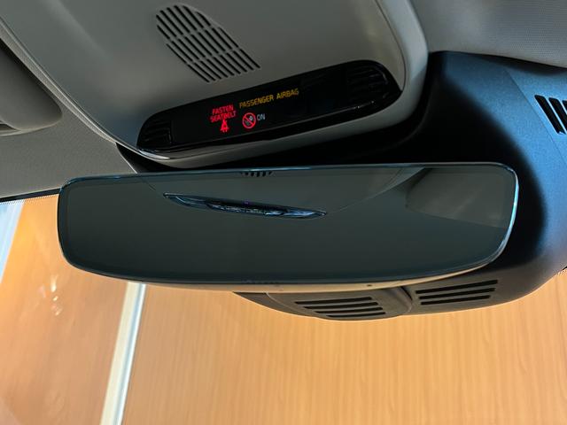 V60 クロスカントリー T5 AWD プロ harman/kardon HUD 純正ナビ TV 全方位カメラ 白革 エアシート シートヒーター パワーシート LEDヘッドライト 19インチAW パワーバックドア 液晶メーター ワンオーナー(40枚目)