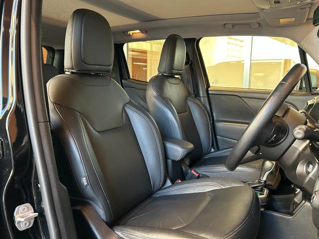 全車正規ディーラー車、納車時からのあんしん保証付き。エンドユーザーから直接買い取り致しました車両です。記録簿等で整備履歴の確認も可能です。