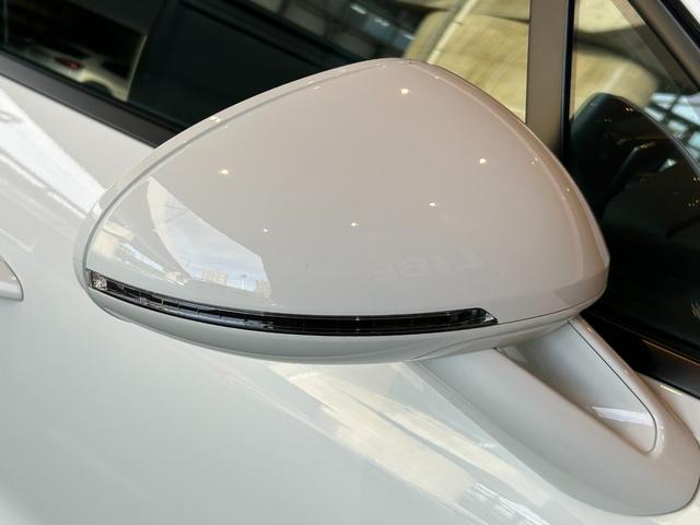 マカン マカン　ＰＡＳＭ　ＬＫＡ　純正ナビ　ＴＶ　バック／サイドカメラ　黒革　１４ＷＡＹパワーシート　シートヒーター　パワーバックドア　１８インチＡＷ　センターカラークレスト　キセノンライト　オートエアコン　ＥＴＣ（76枚目）