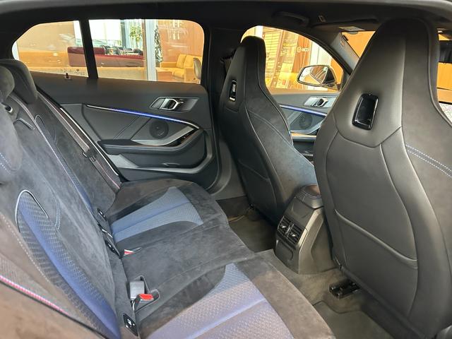 １シリーズ １１８ｄ　Ｍスポーツ　ｉＤｒｉｖｅナビゲーションＰＫＧ　コンフォートＰＫＧ　ＭスポーツプラスＰＫＧ　ＴＶ　ＬＥＤヘッドライト　１８インチＡＷ　Ｍスポーツシート　Ｍスポーツブレーキ　コンフォートアクセス　パワーバックドア（8枚目）