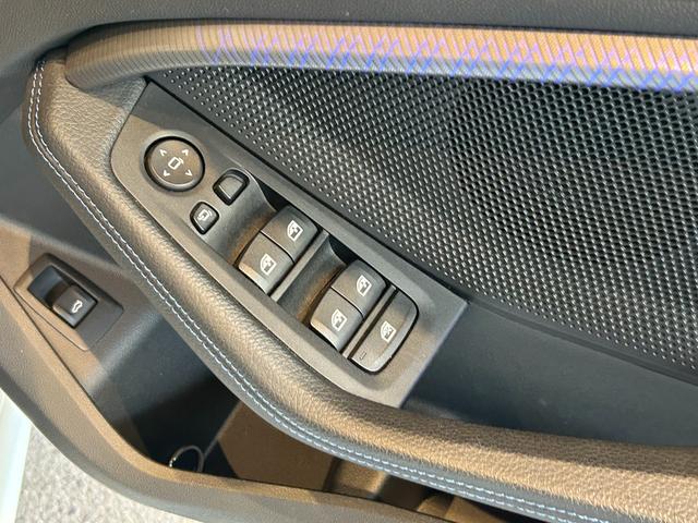 １シリーズ １１８ｄ　Ｍスポーツ　ｉＤｒｉｖｅナビゲーションＰＫＧ　コンフォートＰＫＧ　ＭスポーツプラスＰＫＧ　ＴＶ　ＬＥＤヘッドライト　１８インチＡＷ　Ｍスポーツシート　Ｍスポーツブレーキ　コンフォートアクセス　パワーバックドア（38枚目）