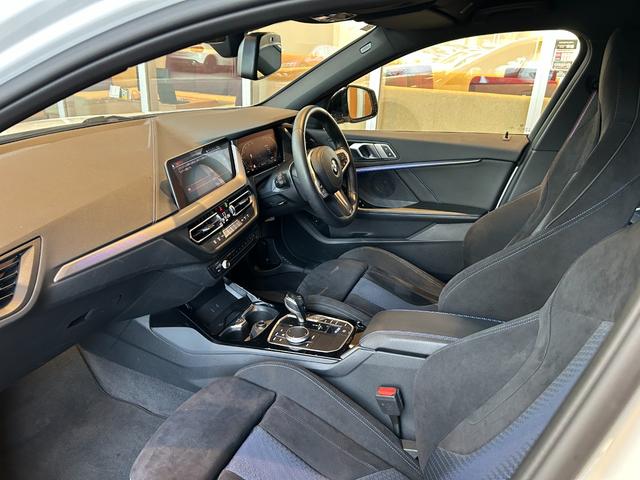 １シリーズ １１８ｄ　Ｍスポーツ　ｉＤｒｉｖｅナビゲーションＰＫＧ　コンフォートＰＫＧ　ＭスポーツプラスＰＫＧ　ＴＶ　ＬＥＤヘッドライト　１８インチＡＷ　Ｍスポーツシート　Ｍスポーツブレーキ　コンフォートアクセス　パワーバックドア（51枚目）