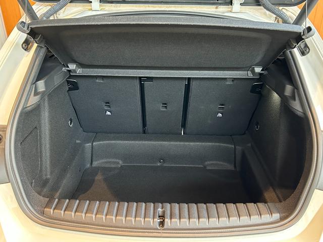 １シリーズ １１８ｄ　Ｍスポーツ　ｉＤｒｉｖｅナビゲーションＰＫＧ　コンフォートＰＫＧ　ＭスポーツプラスＰＫＧ　ＴＶ　ＬＥＤヘッドライト　１８インチＡＷ　Ｍスポーツシート　Ｍスポーツブレーキ　コンフォートアクセス　パワーバックドア（59枚目）