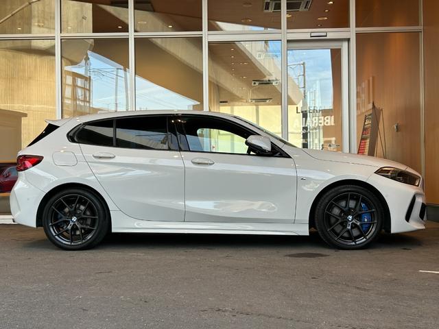 １シリーズ １１８ｄ　Ｍスポーツ　ｉＤｒｉｖｅナビゲーションＰＫＧ　コンフォートＰＫＧ　ＭスポーツプラスＰＫＧ　ＴＶ　ＬＥＤヘッドライト　１８インチＡＷ　Ｍスポーツシート　Ｍスポーツブレーキ　コンフォートアクセス　パワーバックドア（66枚目）