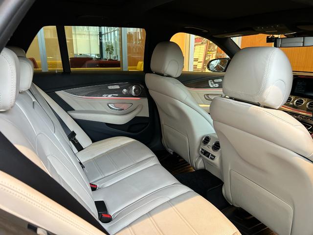 Ｅクラスステーションワゴン Ｅ４３　４マチック　ステーションワゴン　レーダーセーフティＰＫＧ　パノラミックスライディングルーフ　ＨＵＤ　Ｂｕｒｍｅｓｔｅｒ　純正ナビ　ＴＶ　全方位カメラ　ベージュ革　シートヒーター　マルチビームＬＥＤ　２０インチＡＷ　ドラレコ　ＥＴＣ（9枚目）