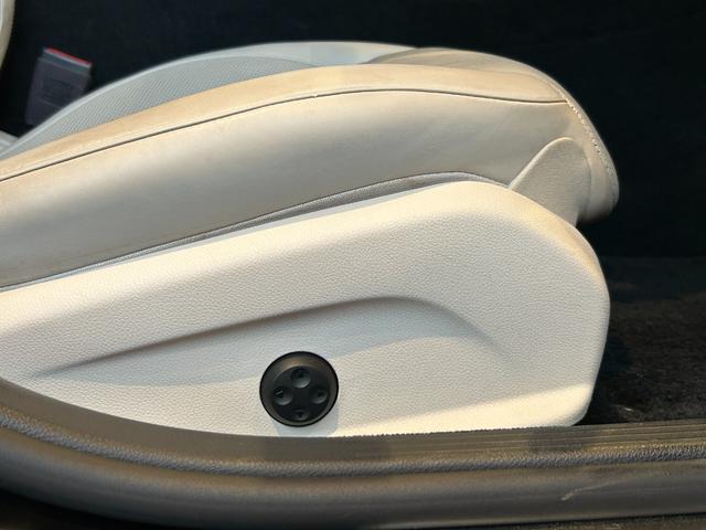 Ｅクラスステーションワゴン Ｅ４３　４マチック　ステーションワゴン　レーダーセーフティＰＫＧ　パノラミックスライディングルーフ　ＨＵＤ　Ｂｕｒｍｅｓｔｅｒ　純正ナビ　ＴＶ　全方位カメラ　ベージュ革　シートヒーター　マルチビームＬＥＤ　２０インチＡＷ　ドラレコ　ＥＴＣ（40枚目）