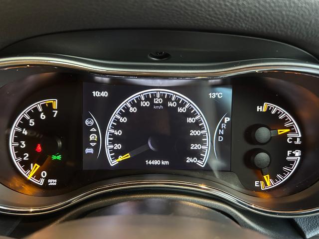 ジープ・グランドチェロキー ＷＫ　１０ｔｈアニバーサリーエディション　ＡＣＣ　ＬＫＡ　ＢＳＭ　純正ナビ　ＴＶ　フロント／サイド／バックカメラ　黒革　エアシート　シートヒーター　パワーシート　ＬＥＤヘッドライト　１８インチＡＷ　スマートキー　パワーバックドア　ワンオーナー（29枚目）