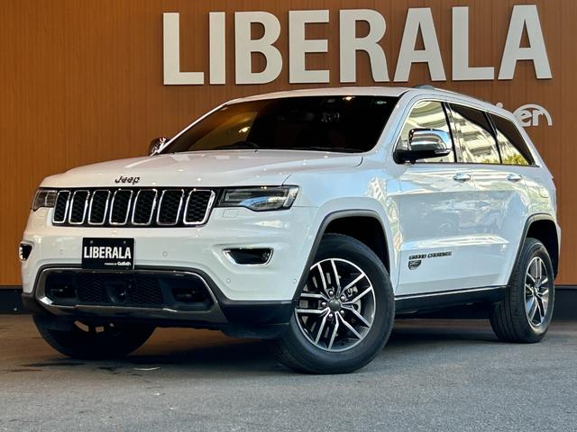 ジープ・グランドチェロキー ＷＫ　１０ｔｈアニバーサリーエディション　ＡＣＣ　ＬＫＡ　ＢＳＭ　純正ナビ　ＴＶ　フロント／サイド／バックカメラ　黒革　エアシート　シートヒーター　パワーシート　ＬＥＤヘッドライト　１８インチＡＷ　スマートキー　パワーバックドア　ワンオーナー（63枚目）