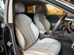レザーシート：高級感のある本革のシートです。ファブリックシートに比べて自然由来の素材なので体に馴染みやすく、クリーニングが容易にできるのもレザーシートの良さです♪ 7