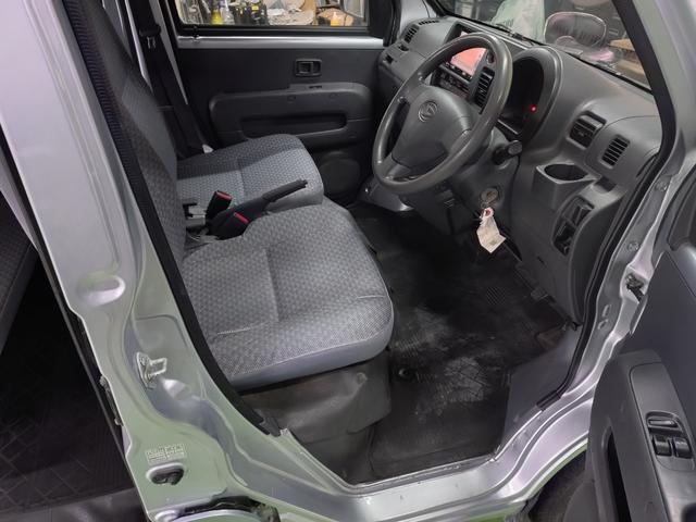 ハイゼットカーゴ スペシャル　社外ナビＴＶ　バックカメラ　ＥＴＣ　パワーウィンドゥ付き（17枚目）