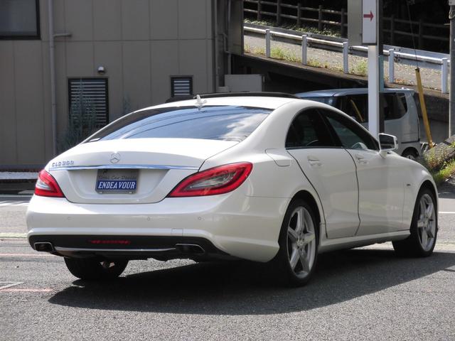 ＣＬＳクラス ＣＬＳ３５０ブルーエフィシェンシＡＭＧスポーツパケジ　正規輸入車　１オーナー　サンルーフ　黒革　ナビＴＶ　Ｂカメラ　コーナーセンサー　クルーズコントロール　キーレスゴー　パワートランク　記録簿（9枚目）