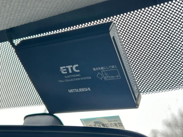 Ｘ　スタイリッシュパッケージ　スタイリッシュパッケージ　７人乗　１オーナー　ナビ　フルセグＴＶ　ＨＩＤ　ＥＴＣ　オートエアコン　キーレス　記録簿(24枚目)