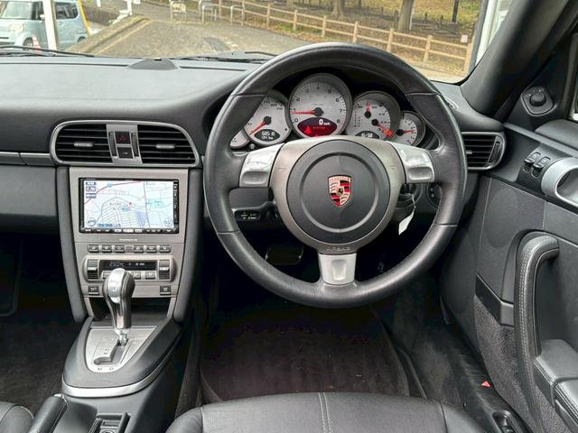 ９１１ ９１１カレラＳ　カレラＳ　サンルーフ　黒革　クルーズコントロール　シートヒーター　Ｂカメラ　フルセグＴＶ　ナビ　ＥＴＣ　記録簿　スペアキー　禁煙（14枚目）