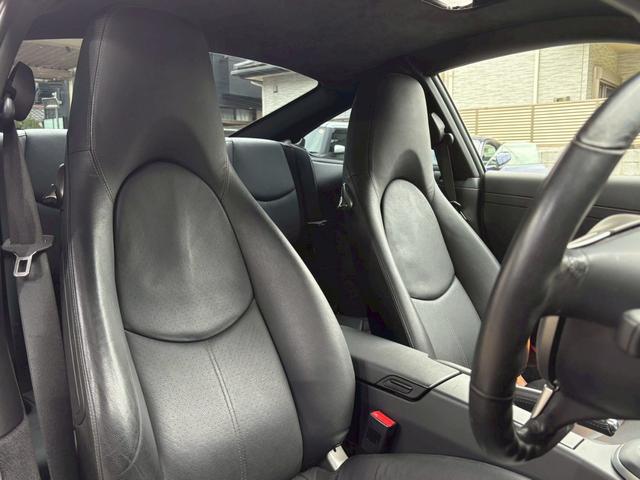 ９１１ ９１１カレラＳ　カレラＳ　サンルーフ　黒革　クルーズコントロール　シートヒーター　Ｂカメラ　フルセグＴＶ　ナビ　ＥＴＣ　記録簿　スペアキー　禁煙（16枚目）