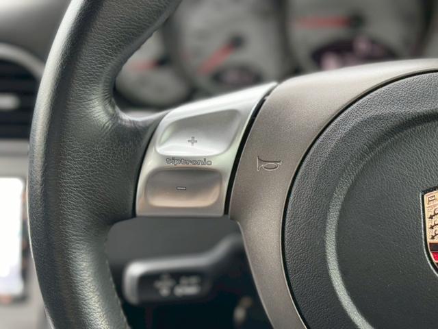 ９１１ ９１１カレラＳ　カレラＳ　サンルーフ　黒革　クルーズコントロール　シートヒーター　Ｂカメラ　フルセグＴＶ　ナビ　ＥＴＣ　記録簿　スペアキー　禁煙（24枚目）