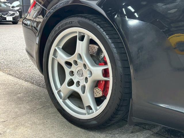 ９１１ ９１１カレラＳ　カレラＳ　サンルーフ　黒革　クルーズコントロール　シートヒーター　Ｂカメラ　フルセグＴＶ　ナビ　ＥＴＣ　記録簿　スペアキー　禁煙（37枚目）