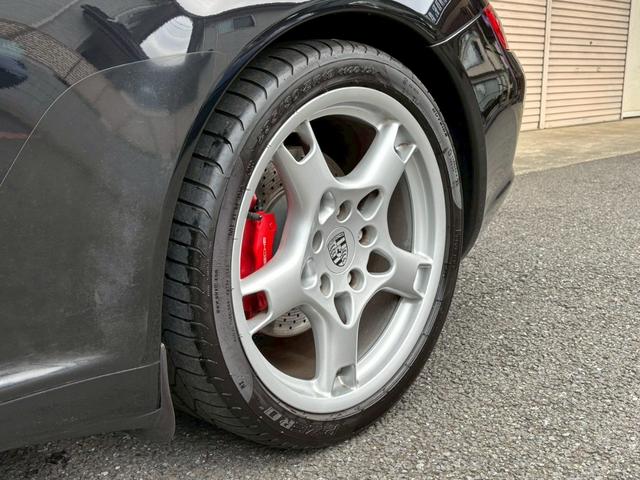 ９１１ ９１１カレラＳ　カレラＳ　サンルーフ　黒革　クルーズコントロール　シートヒーター　Ｂカメラ　フルセグＴＶ　ナビ　ＥＴＣ　記録簿　スペアキー　禁煙（39枚目）